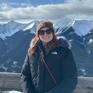 Meet your Posher, Felicia